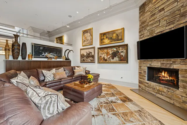 $5,000,000 | 2217 North Clybourn Avenue, Chicago, IL 60614