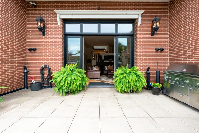 $5,000,000 | 2217 North Clybourn Avenue, Chicago, IL 60614