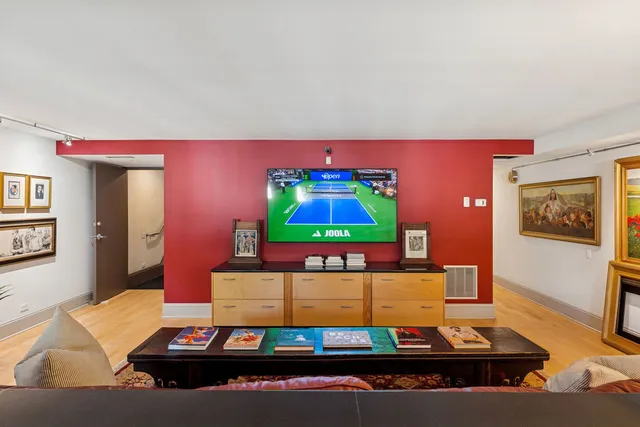 $5,000,000 | 2217 North Clybourn Avenue, Chicago, IL 60614