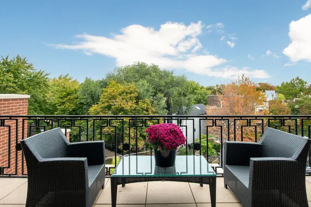 $5,000,000 | 2217 North Clybourn Avenue, Chicago, IL 60614