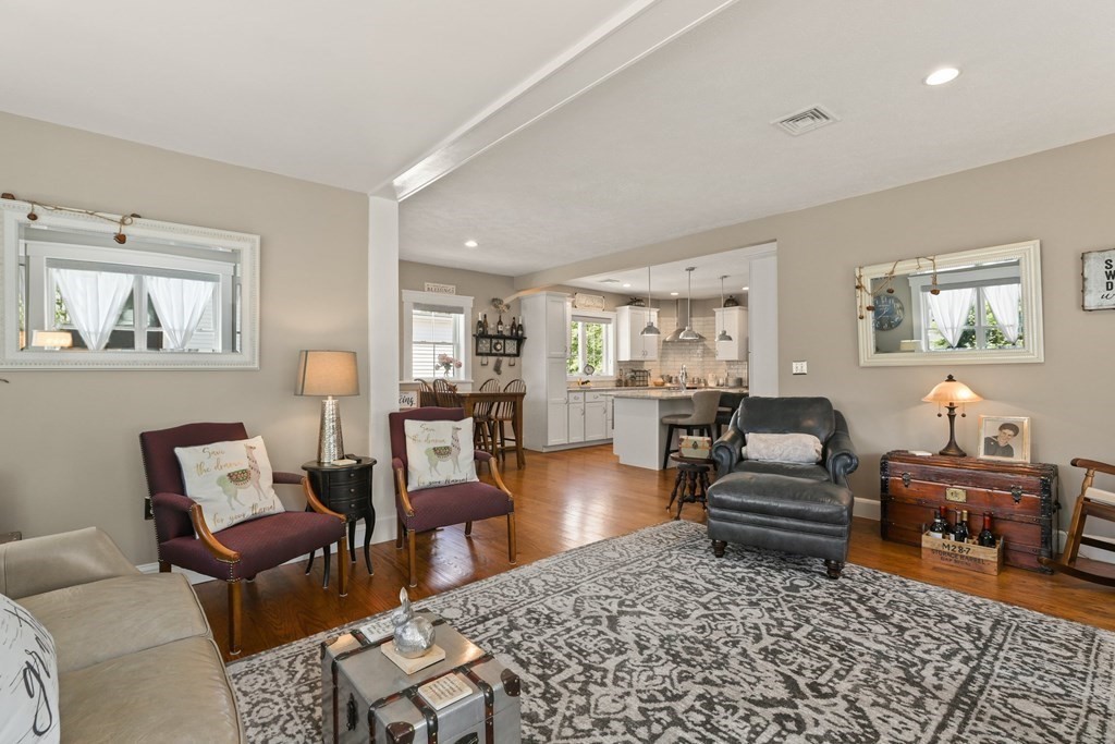 52 Curlew Road Quincy, MA 02169 - Photo 13 of 35