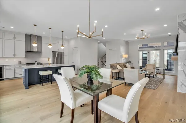 $869,000 | 258 Lakefront Boulevard, Buffalo, NY 14202