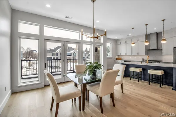 $869,000 | 258 Lakefront Boulevard, Buffalo, NY 14202