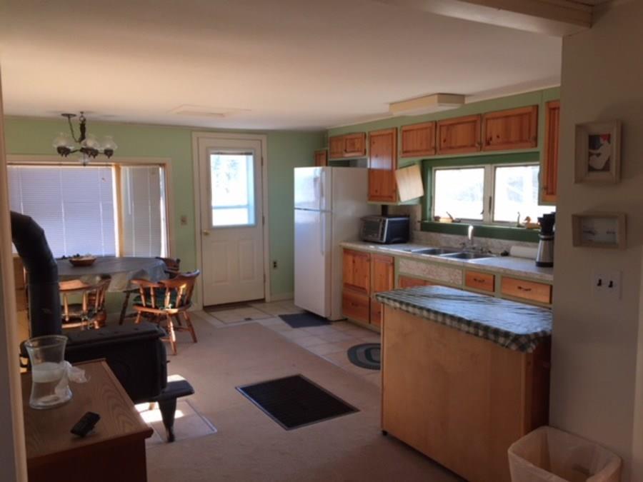 Eat-In Kitchen