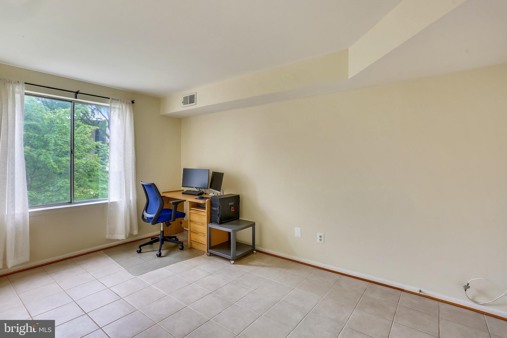 2503 Baltimore Road, Unit 25035 Rockville, MD 20853 - Photo 29 of 56 Gallery Image 29