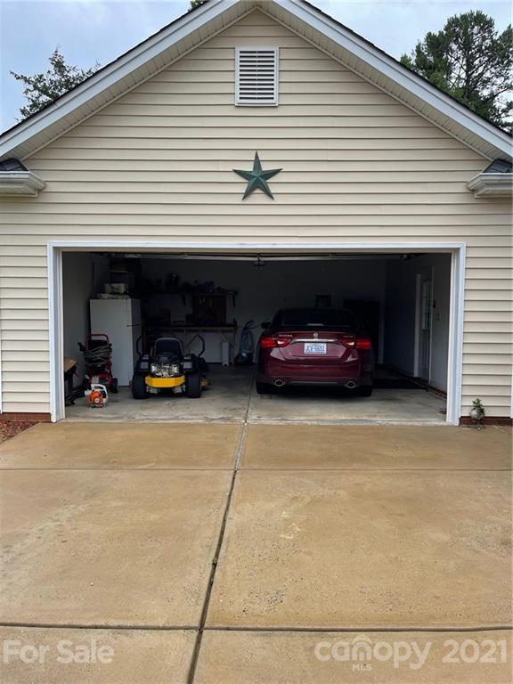 521 Anderson Road Albemarle, NC 28001 - Photo 2 of 26 Gallery Image 2