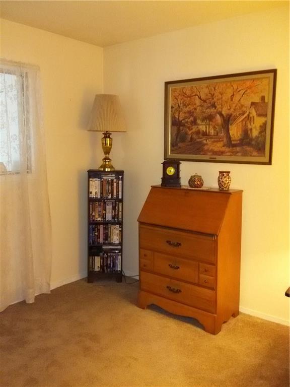 7828 Gilmore Road Indianapolis, IN 46219 - Photo 18 of 24 Gallery Image 18