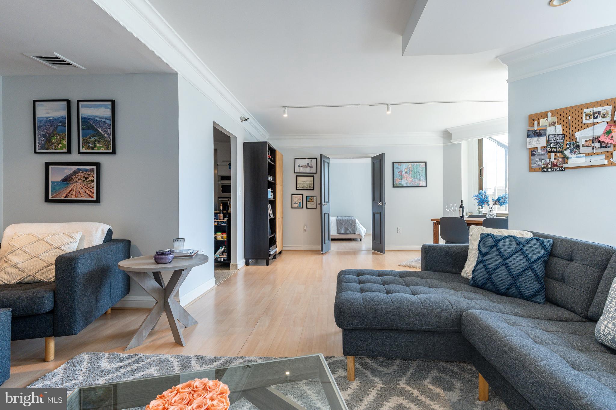 202 West Rittenhouse Square, Unit 1108 Philadelphia, PA 19103 - Photo 11 of 42 Gallery Image 11