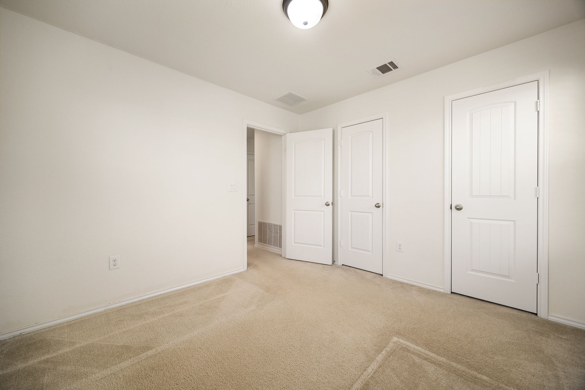 14615 Goshawk Drive Pflugerville, TX 78660 - Photo 23 of 29 a view of an empty room