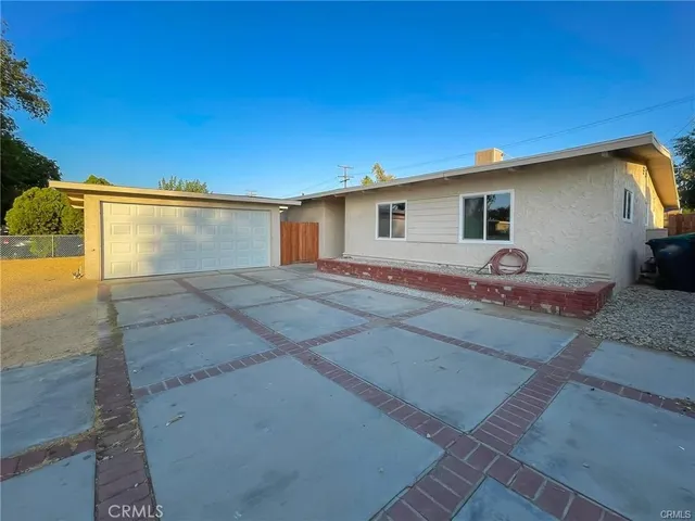 $409,900 | 1408 West W Avenue, Lancaster, CA 93534