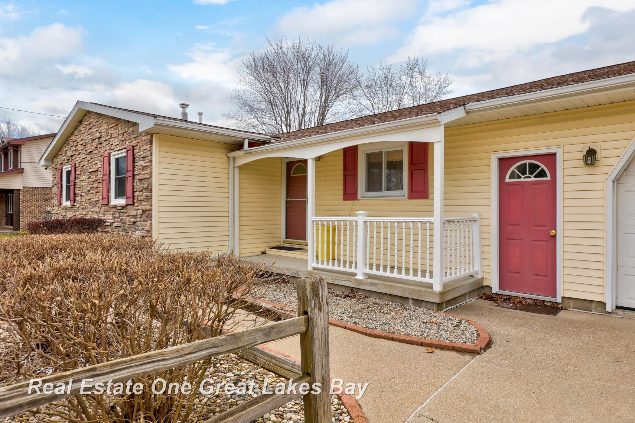 7819 North River Road Freeland, MI 48623 - Photo 5 of 40 Gallery Image 5