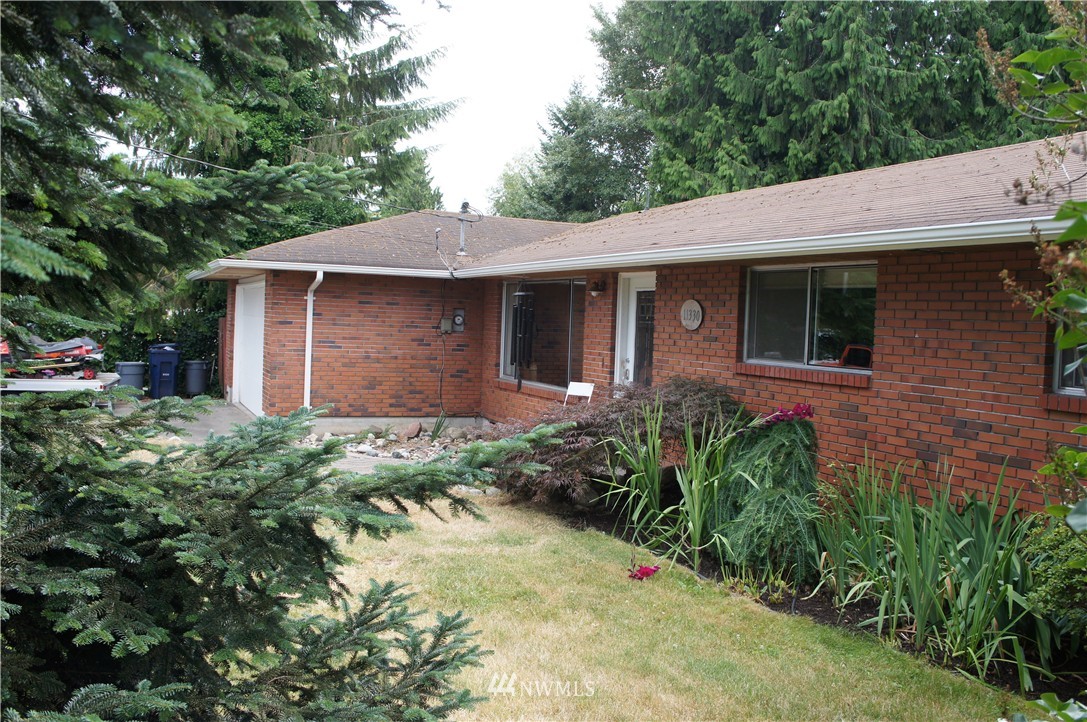 11330 2nd Place West Everett, WA 98204 - Photo 2 of 24