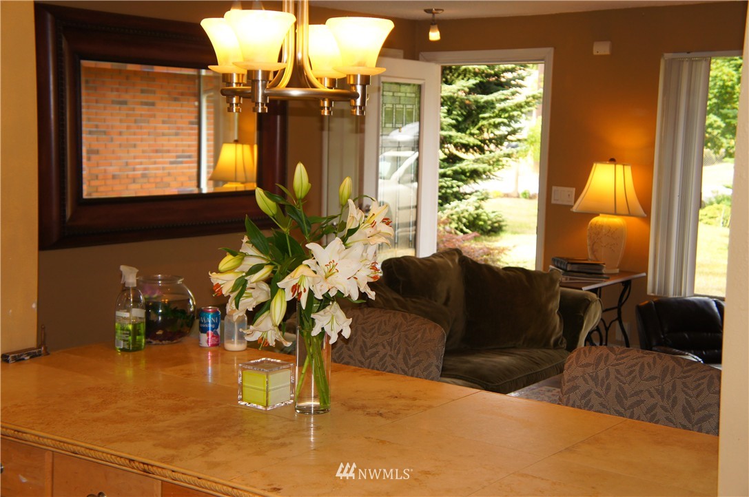 11330 2nd Place West Everett, WA 98204 - Photo 3 of 24