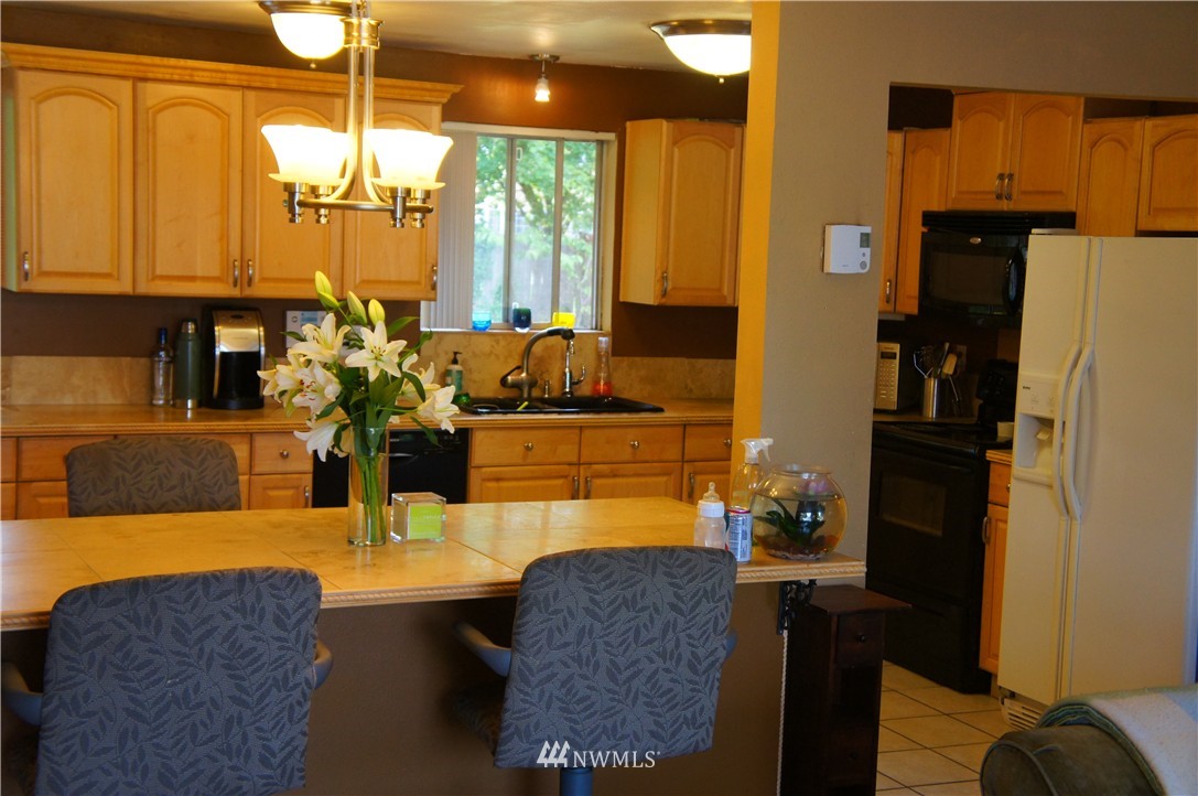 11330 2nd Place West Everett, WA 98204 - Photo 7 of 24