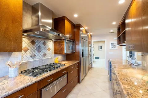 $949,999 | 7680 Santa Paula Drive, Gilroy, CA 95020