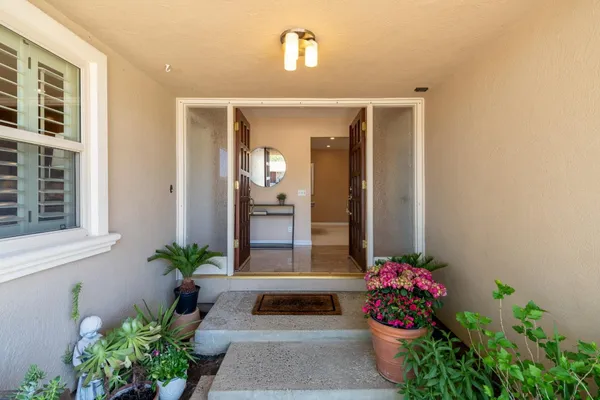 $949,999 | 7680 Santa Paula Drive, Gilroy, CA 95020