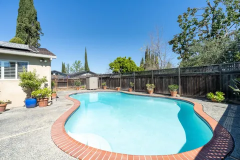 $949,999 | 7680 Santa Paula Drive, Gilroy, CA 95020
