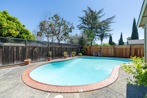 $949,999 | 7680 Santa Paula Drive, Gilroy, CA 95020