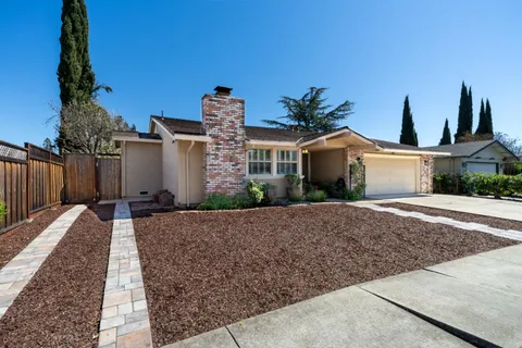 $949,999 | 7680 Santa Paula Drive, Gilroy, CA 95020