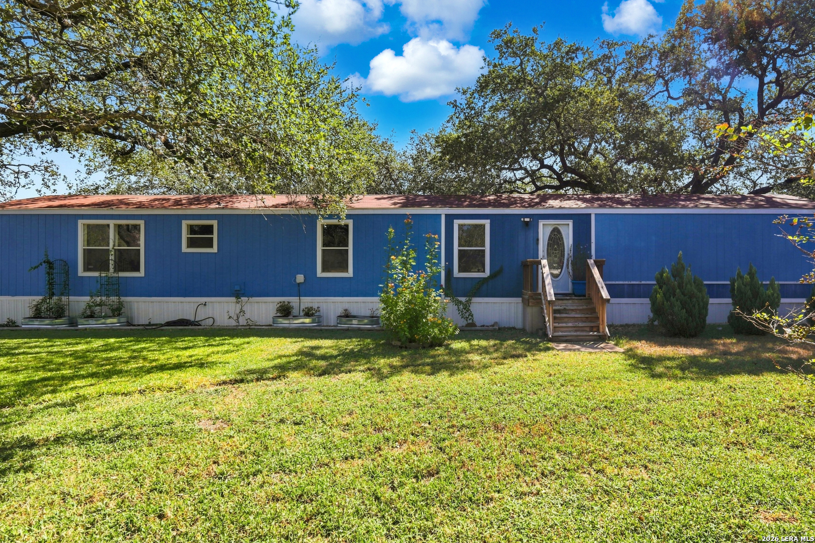 360 Brandon Way Poteet, TX 78065 - Photo 5 of 32 Gallery Image 5
