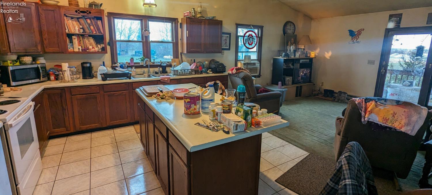 3925 East Kirk Road Port Clinton, OH 43452 - Photo 7 of 35 Gallery Image 7