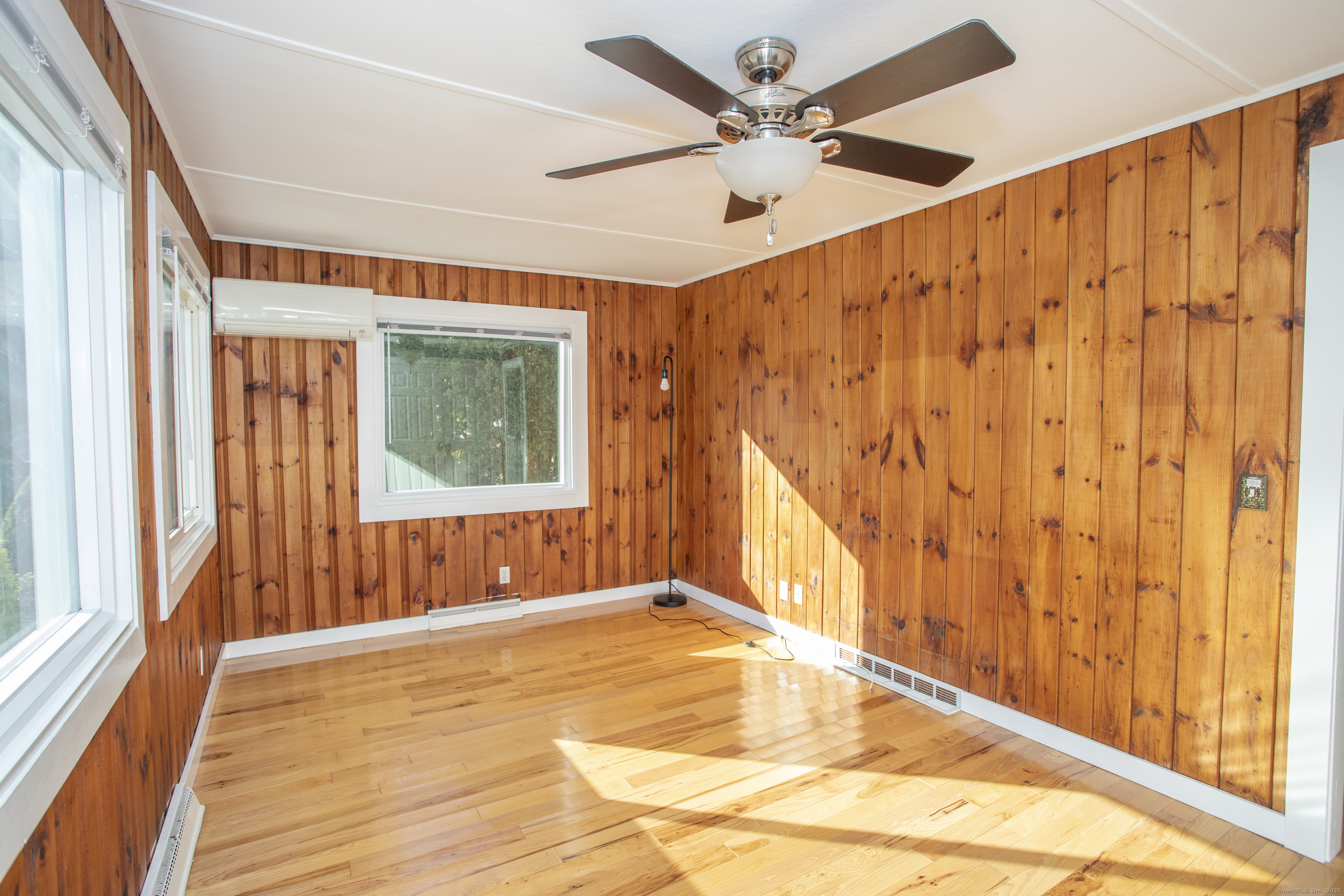 10 Dorothy Road Westbrook, CT 06498 - Photo 12 of 25 a view of an entryway