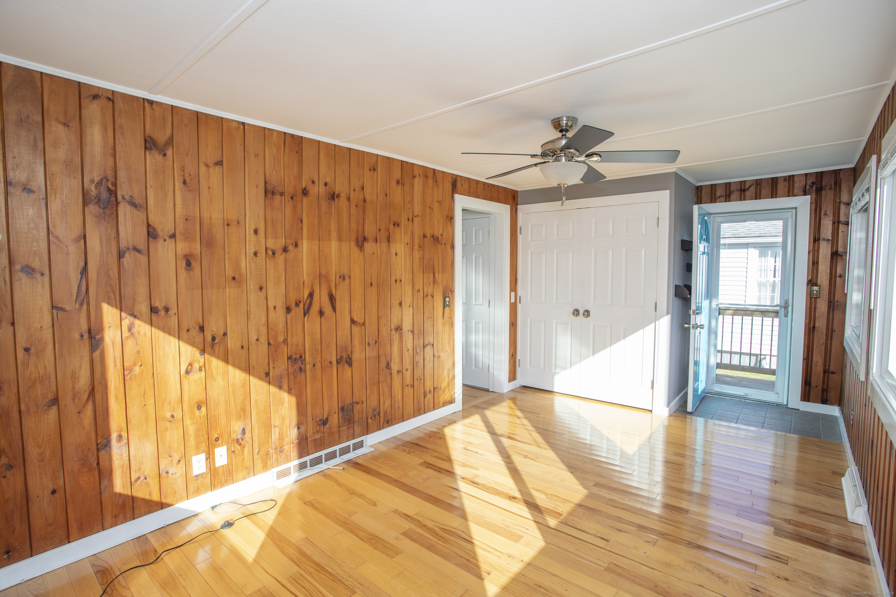 10 Dorothy Road Westbrook, CT 06498 - Photo 13 of 25 a view of an entryway