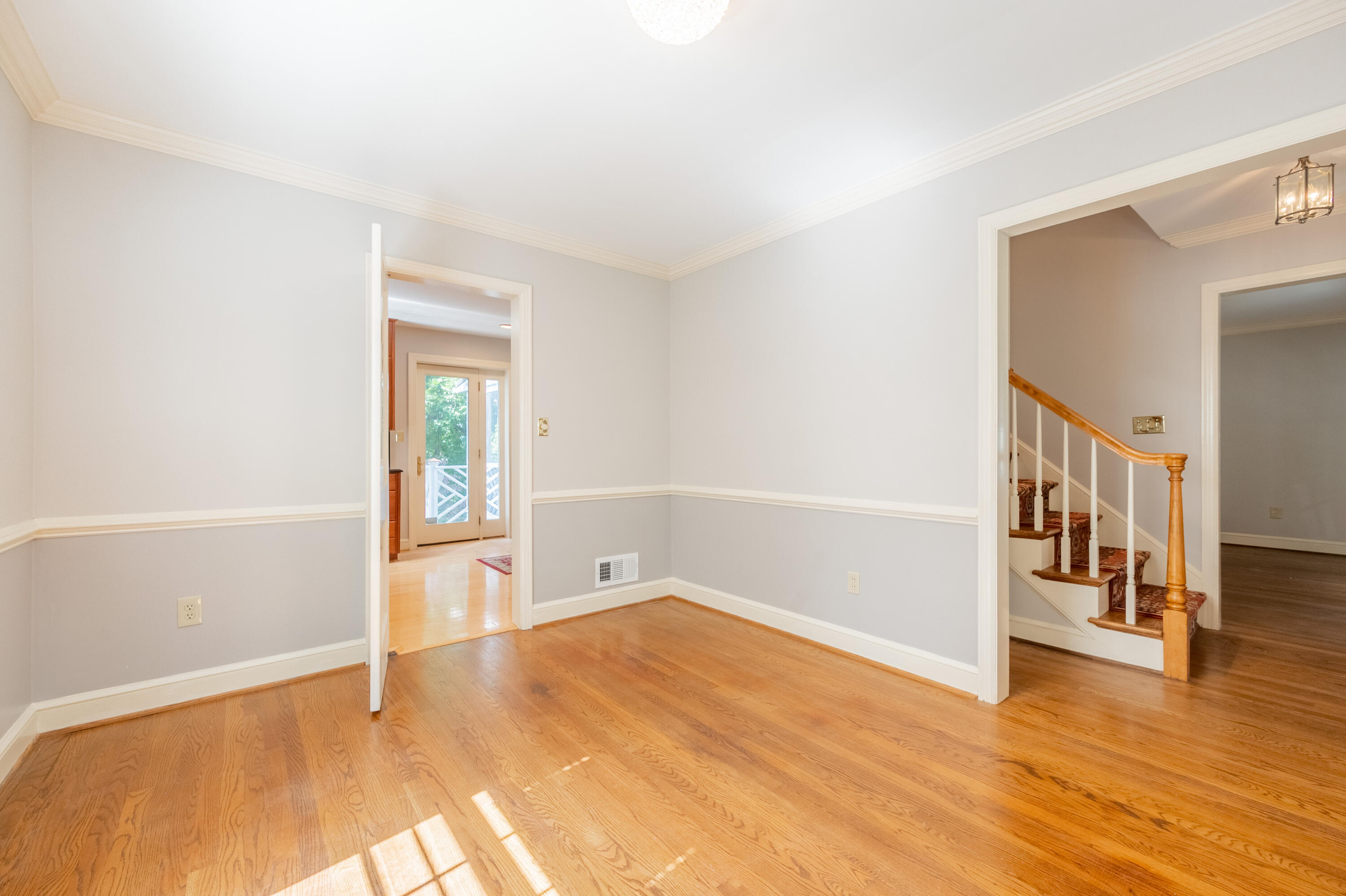 2643 Nottingham Road Southeast Roanoke, VA 24014 - Photo 11 of 105 roanoke-9