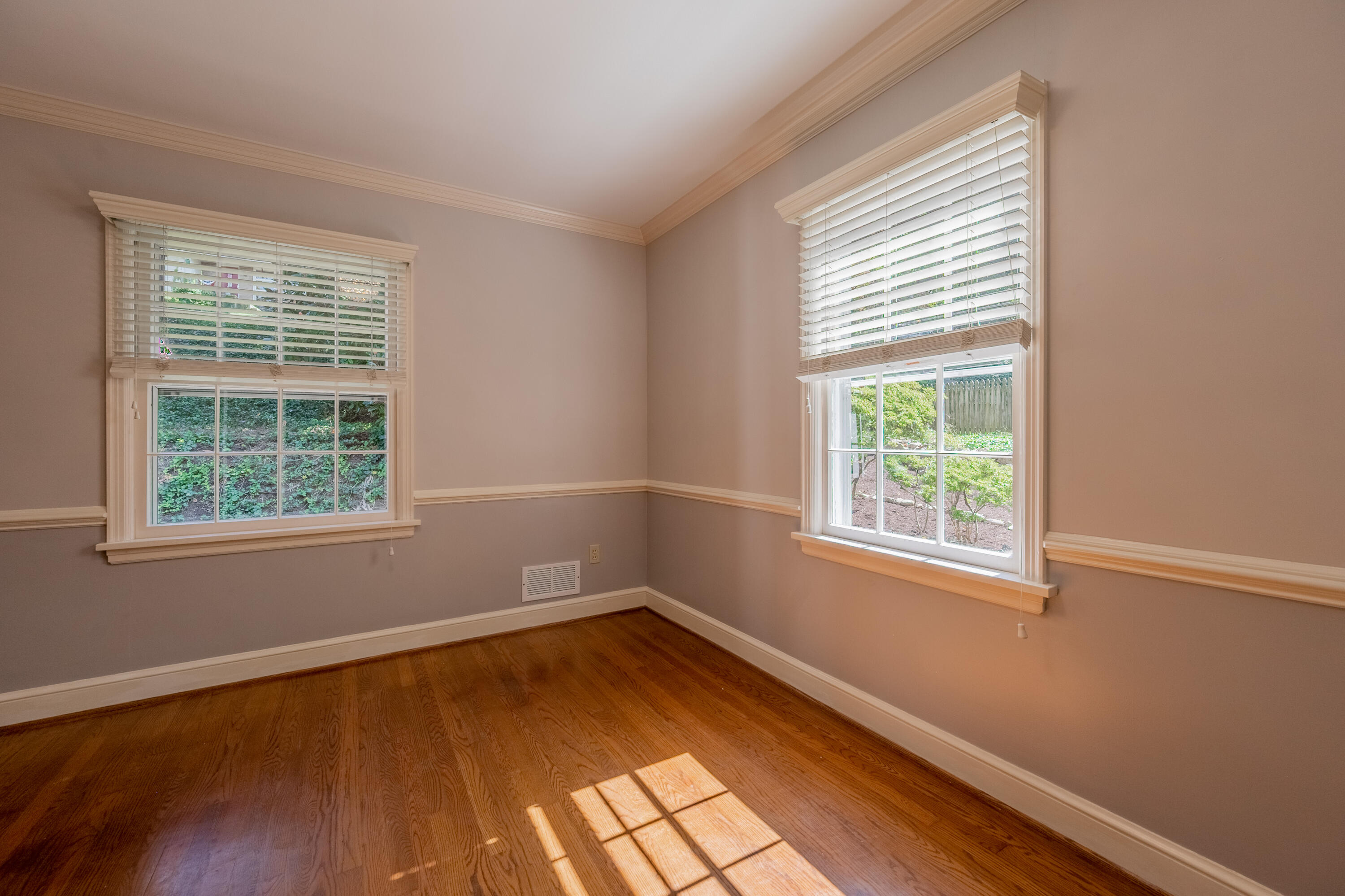 2643 Nottingham Road Southeast Roanoke, VA 24014 - Photo 13 of 105 roanoke-11