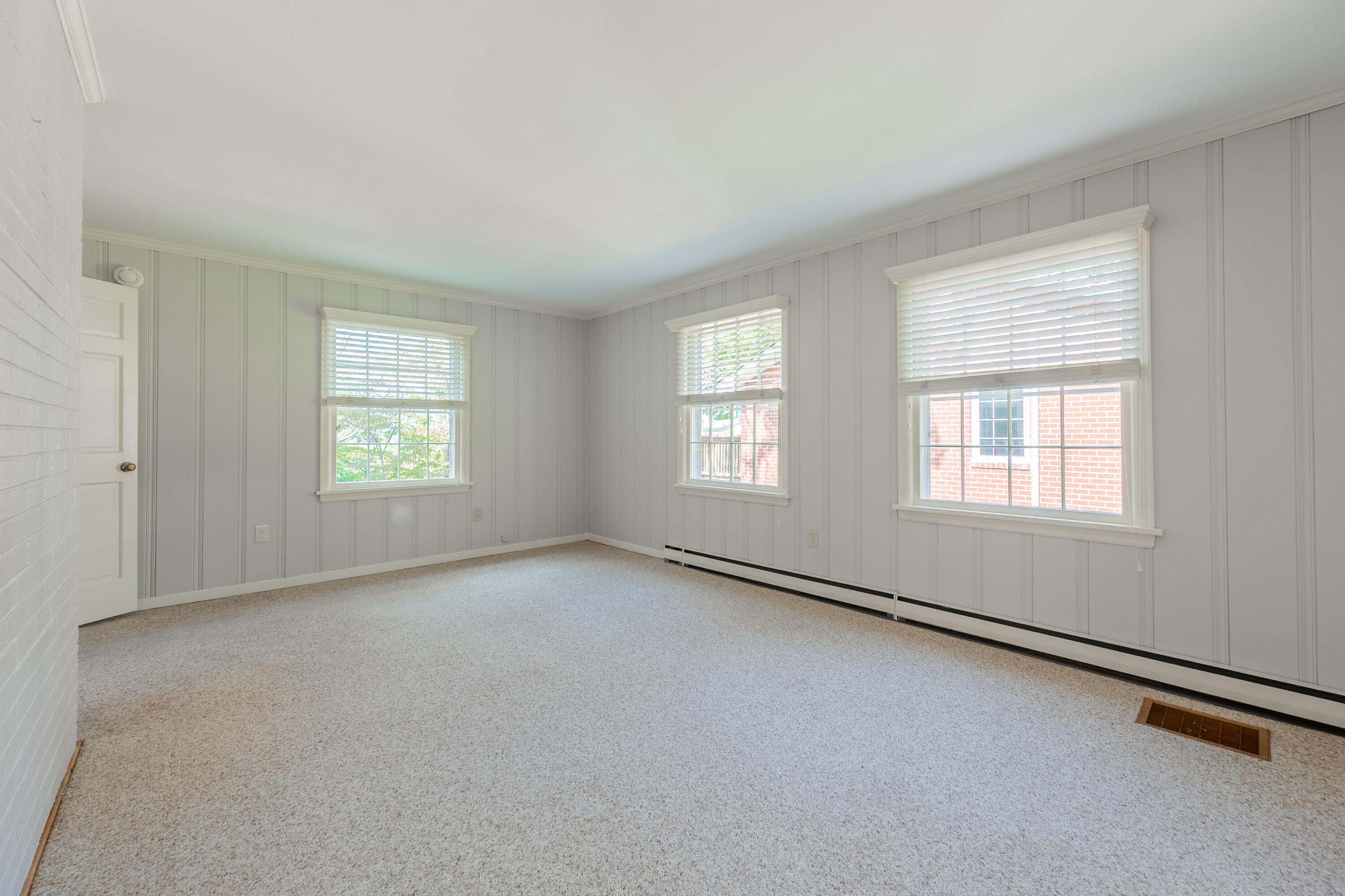 2643 Nottingham Road Southeast Roanoke, VA 24014 - Photo 32 of 105 roanoke-31