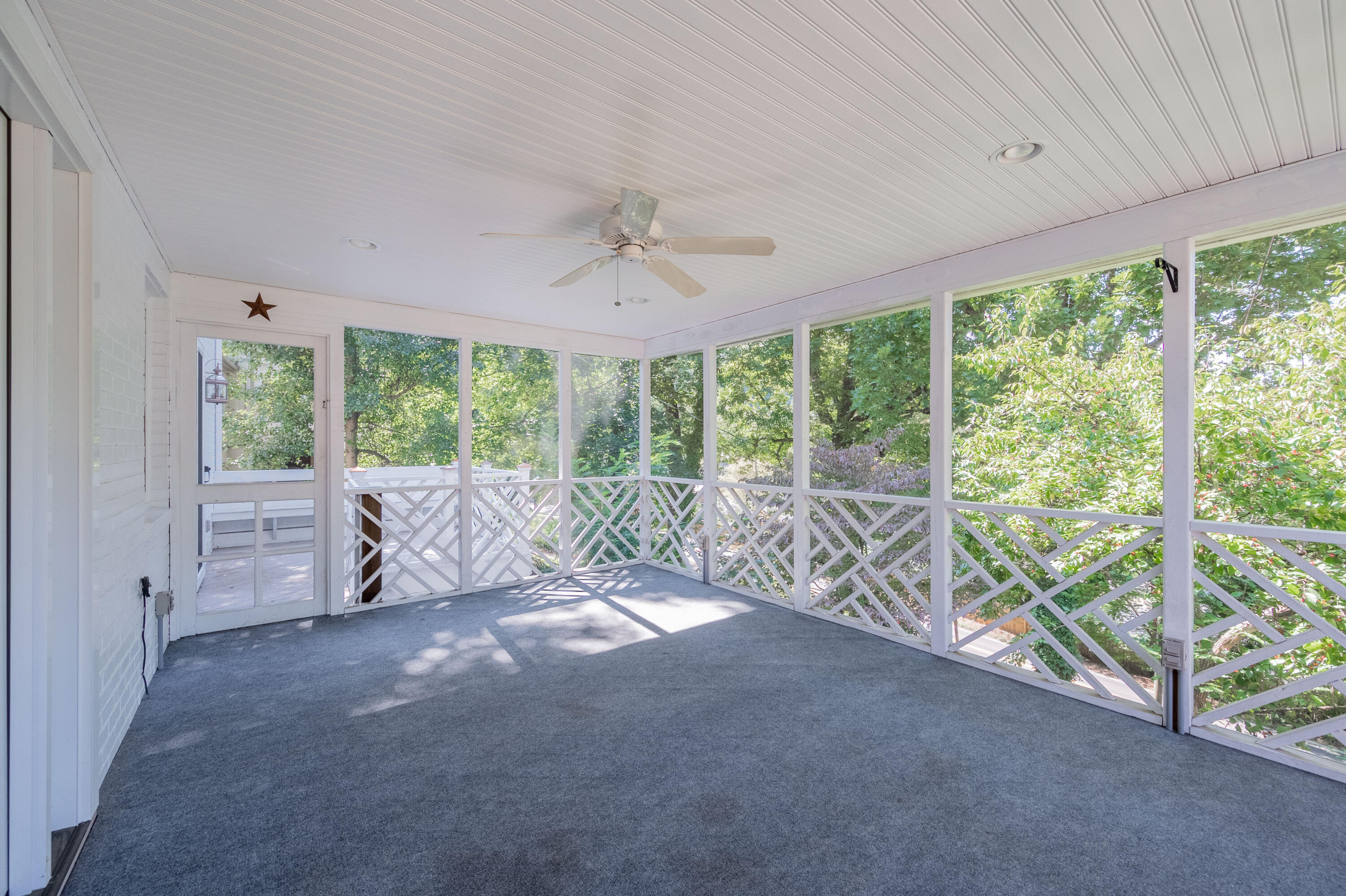 2643 Nottingham Road Southeast Roanoke, VA 24014 - Photo 35 of 105 roanoke-34