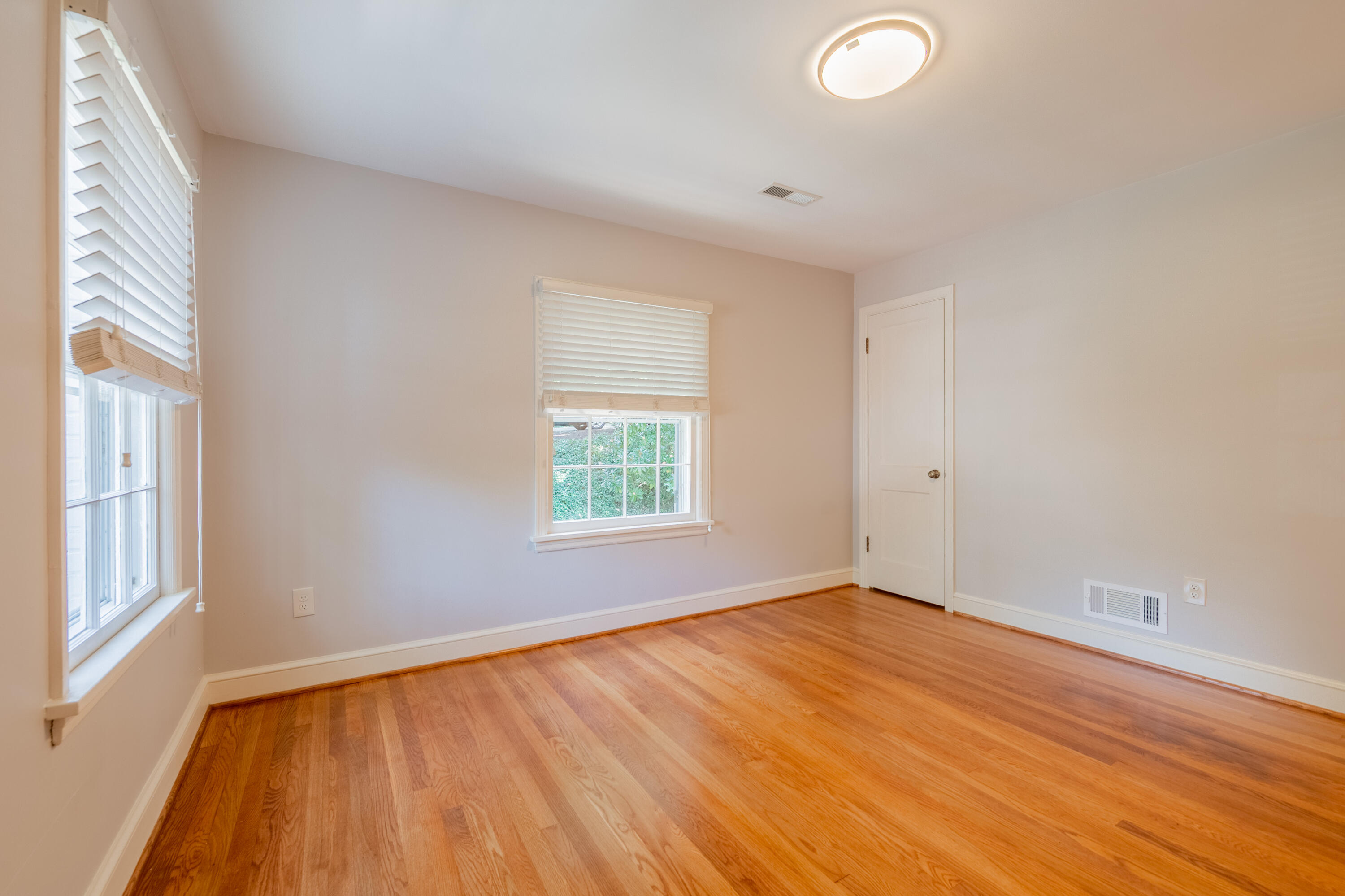 2643 Nottingham Road Southeast Roanoke, VA 24014 - Photo 62 of 105 roanoke-53