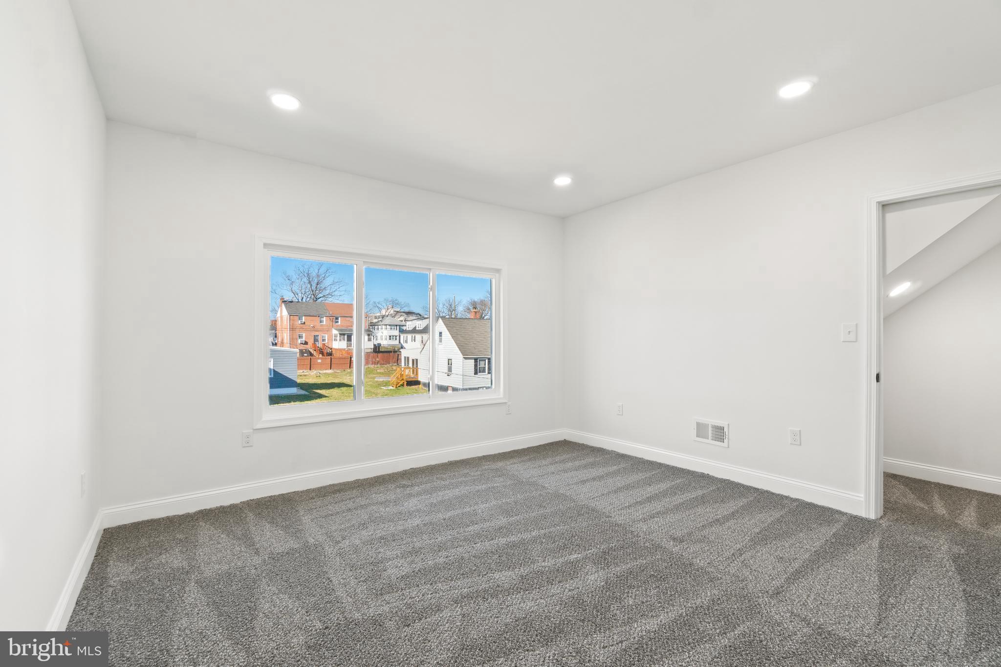 2807 Ruscombe Lane Baltimore, MD 21215 - Photo 20 of 55 2nd Floor Bedroom 1