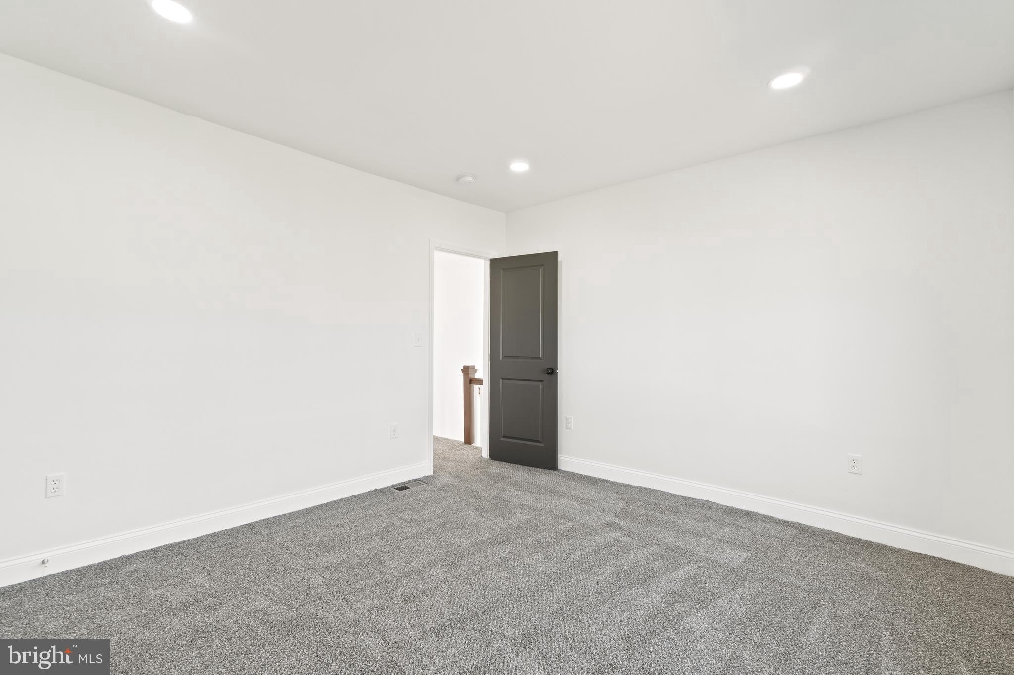 2807 Ruscombe Lane Baltimore, MD 21215 - Photo 21 of 55 2nd Floor Bedroom 1