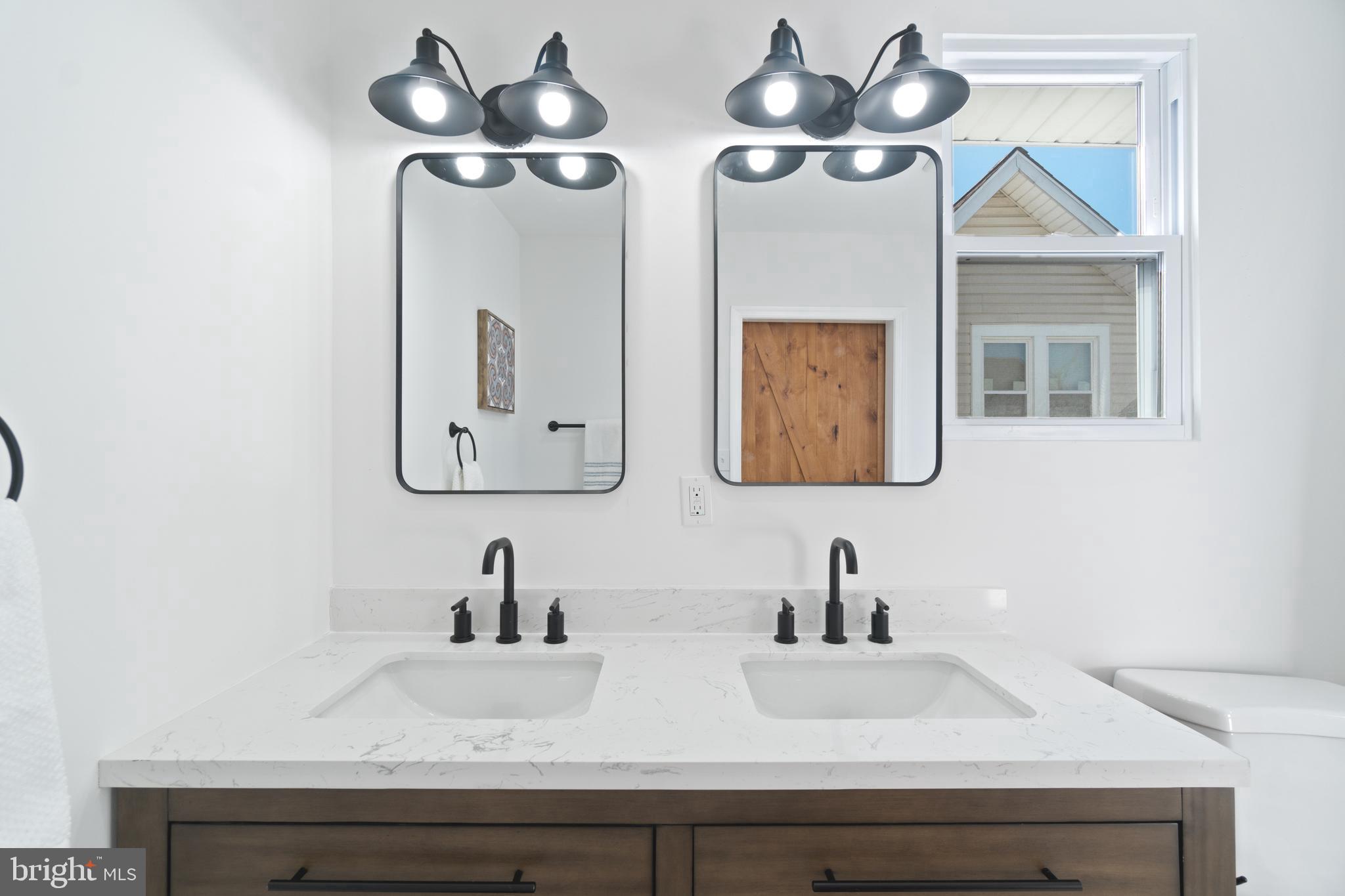 2807 Ruscombe Lane Baltimore, MD 21215 - Photo 32 of 55 with double vanity