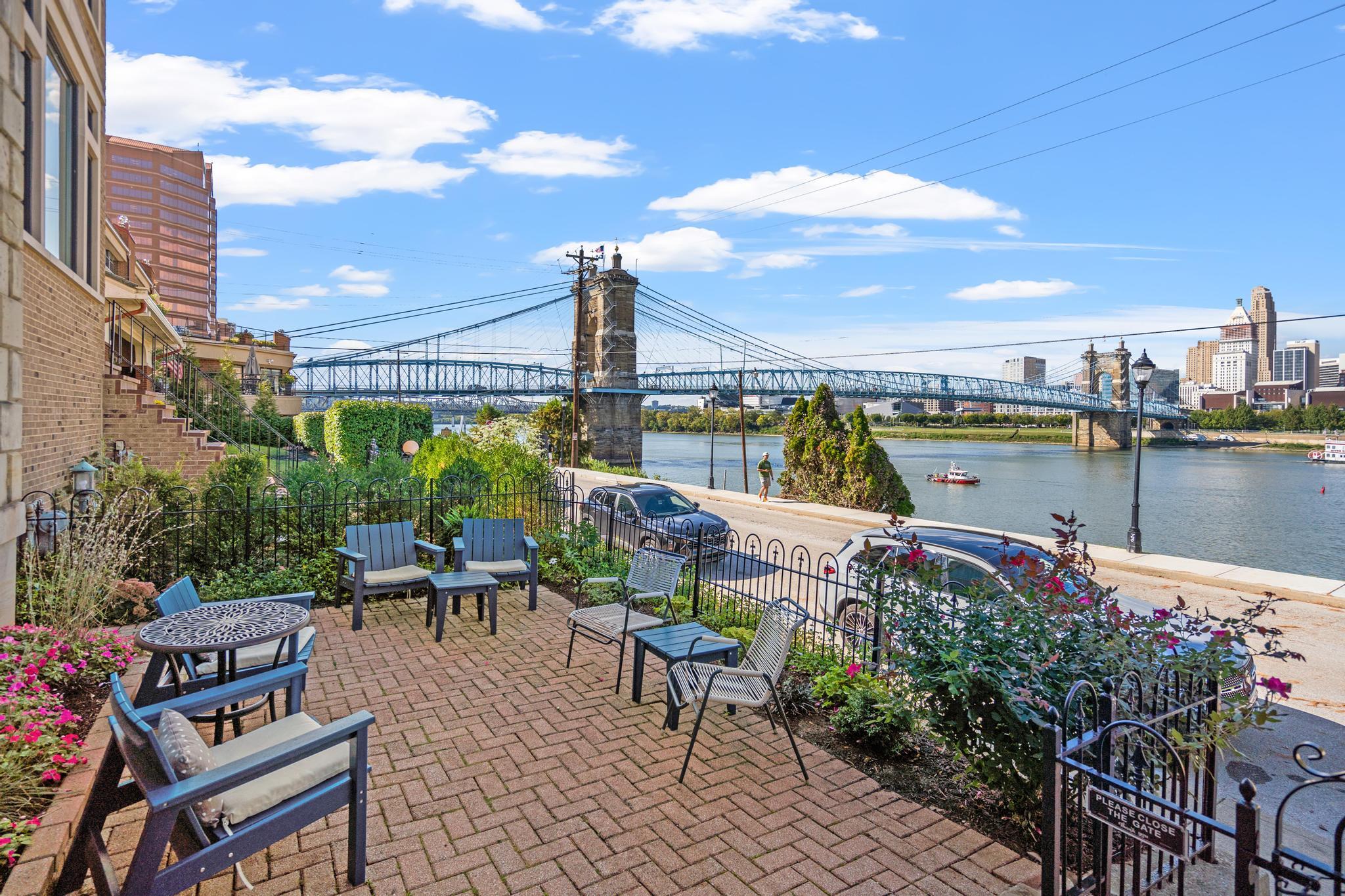 225 Riverside Drive, Unit 1 Covington, KY 41011 - Photo 38 of 44