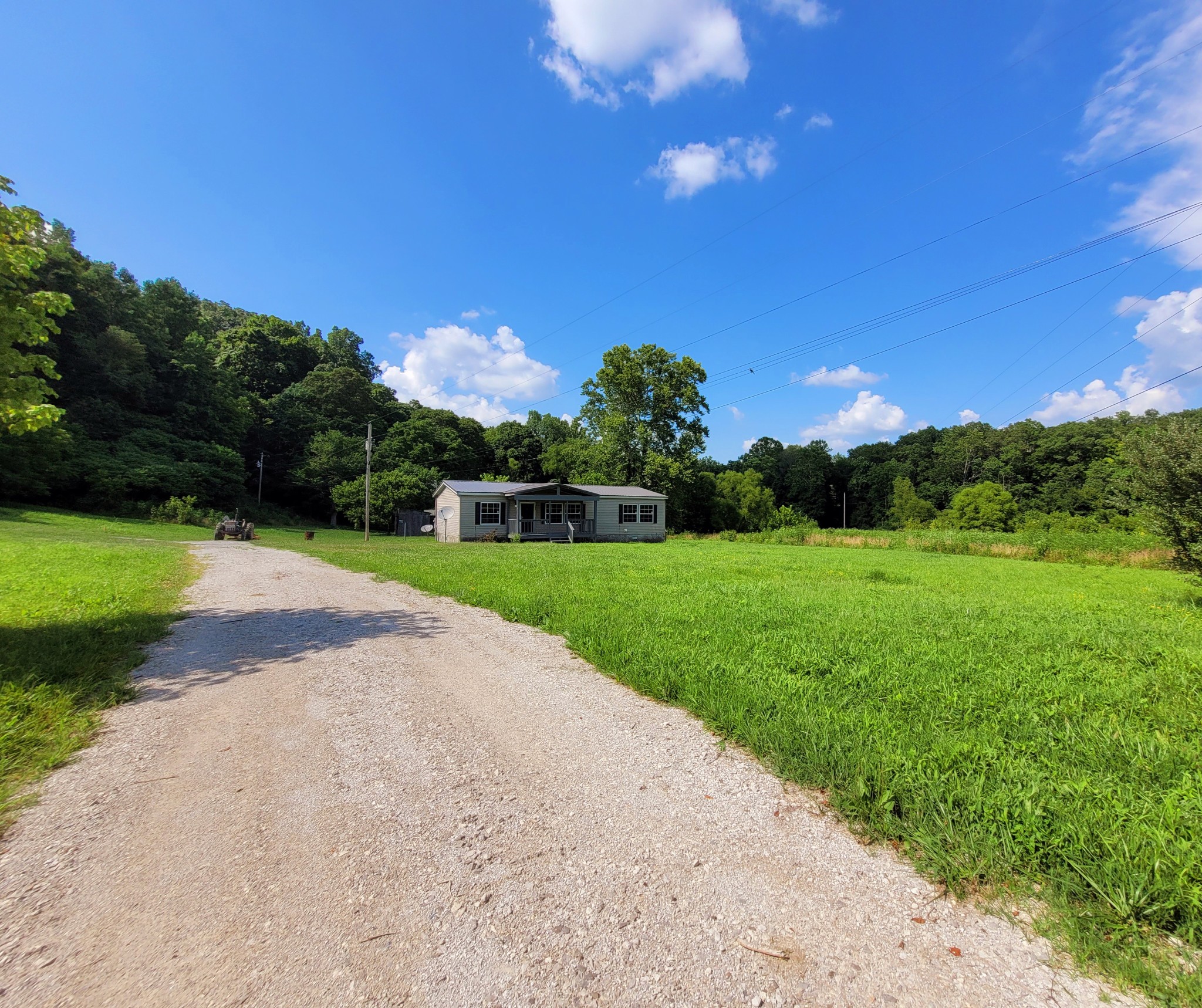 995 Coaling Road Charlotte, TN 37036 - Photo 1 of 17 Gallery Image 1