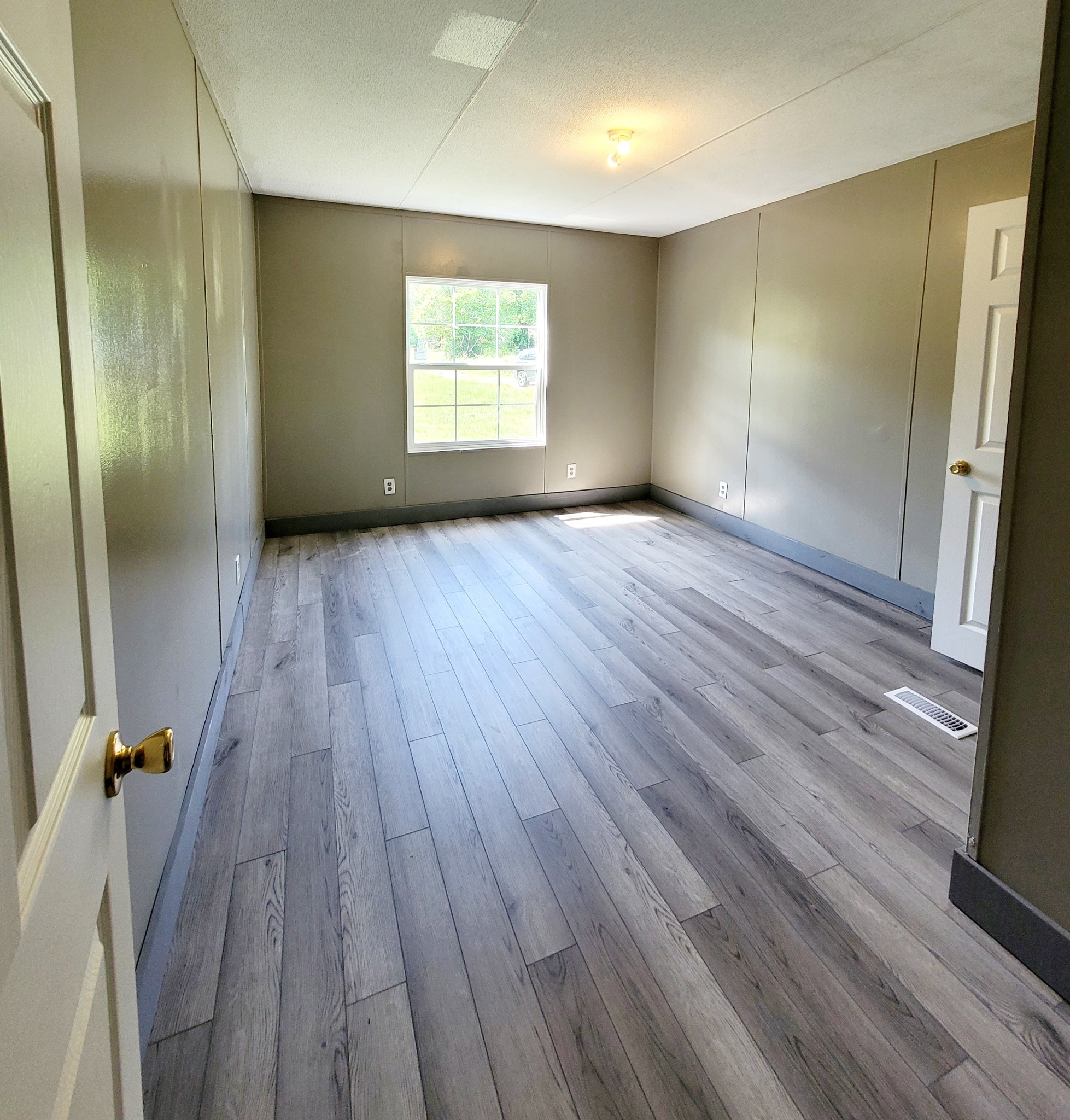 995 Coaling Road Charlotte, TN 37036 - Photo 12 of 17 Gallery Image 12