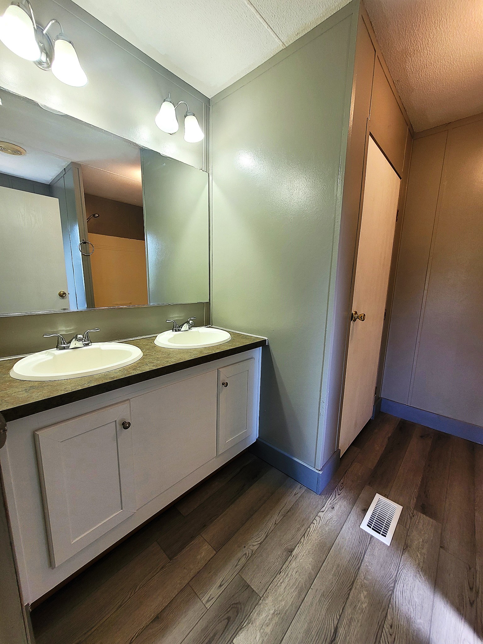 995 Coaling Road Charlotte, TN 37036 - Photo 10 of 17 Gallery Image 10