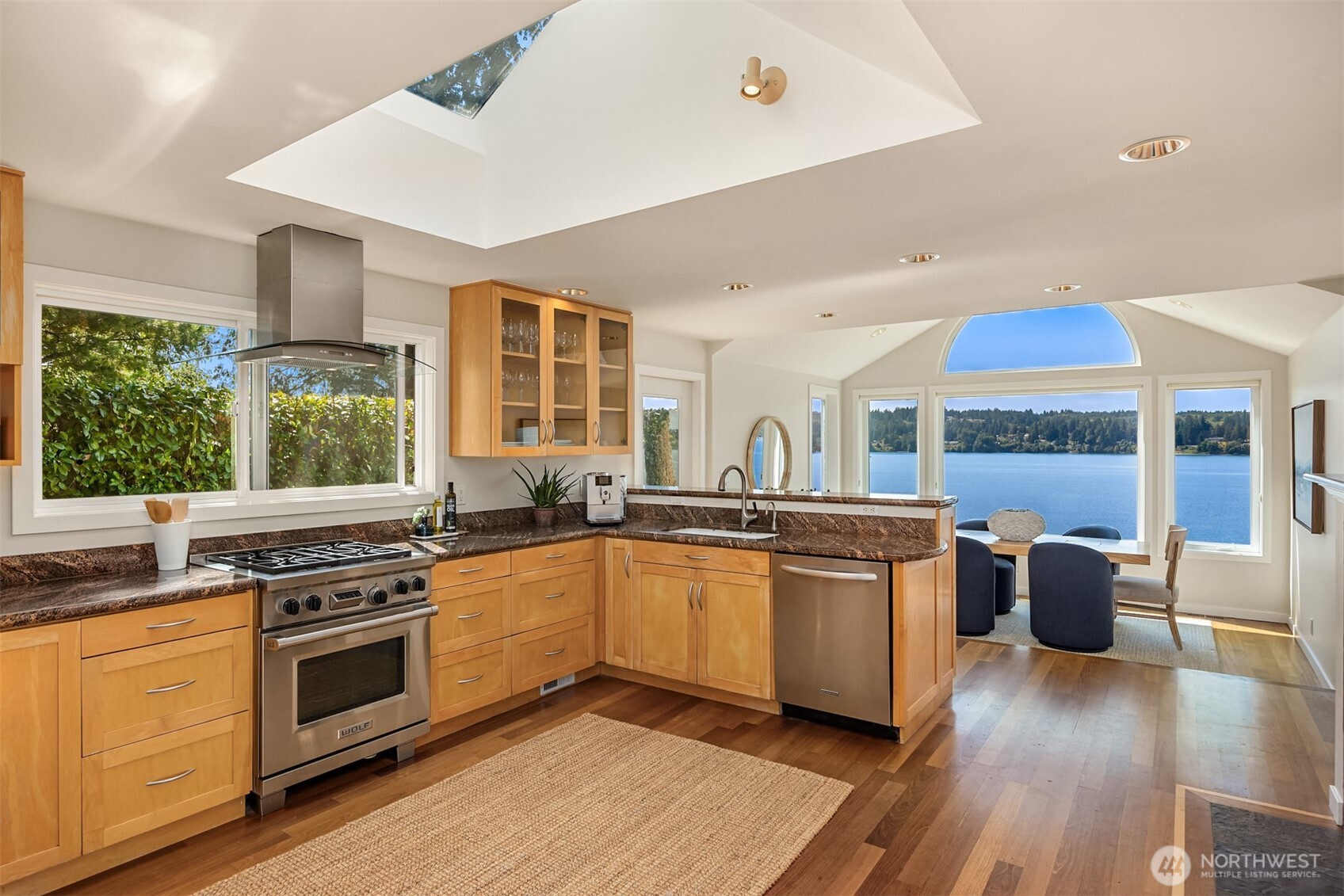 9549 Olympus Beach Road Northeast Bainbridge Island, WA 98110 - Photo 12 of 35