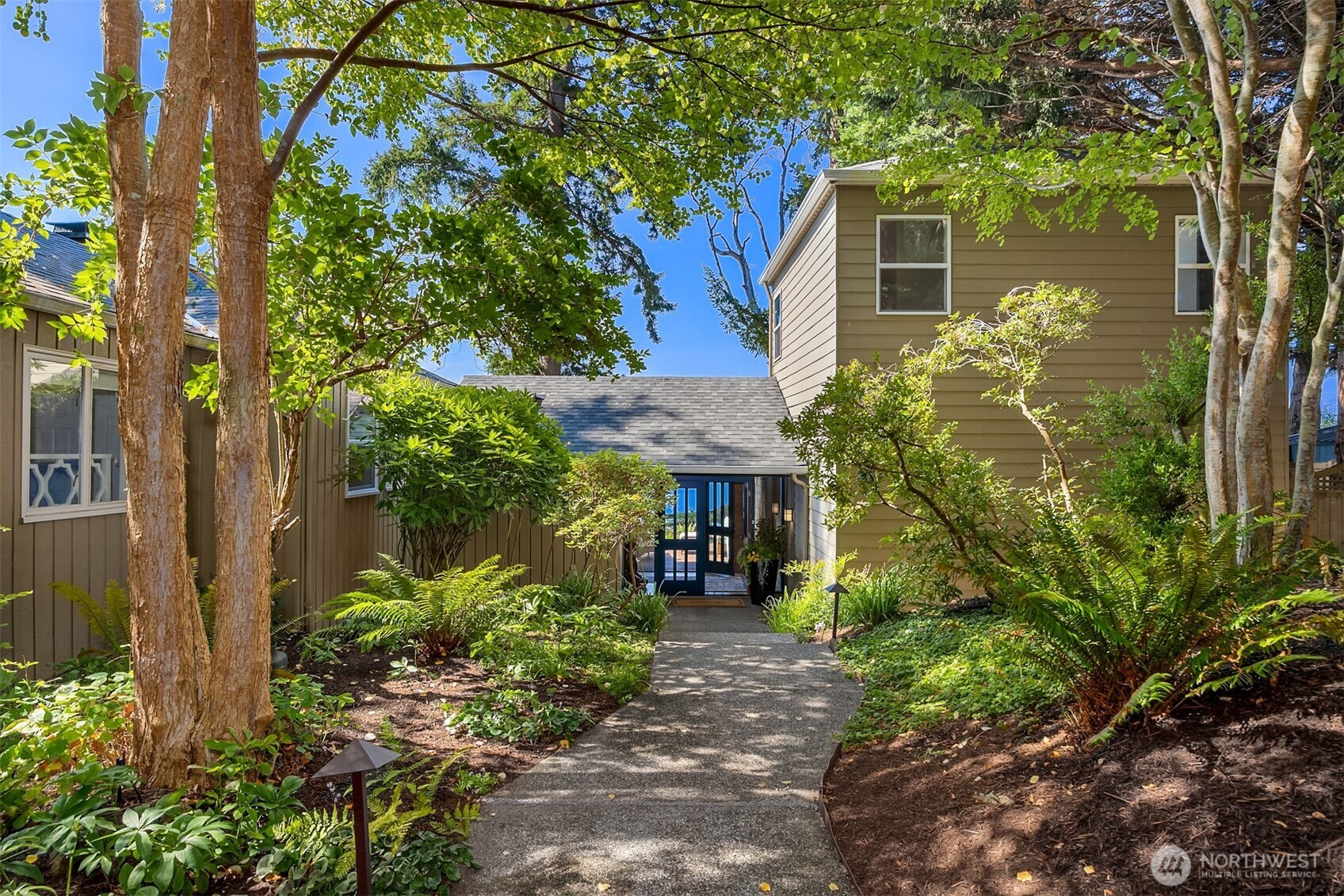 9549 Olympus Beach Road Northeast Bainbridge Island, WA 98110 - Photo 25 of 35