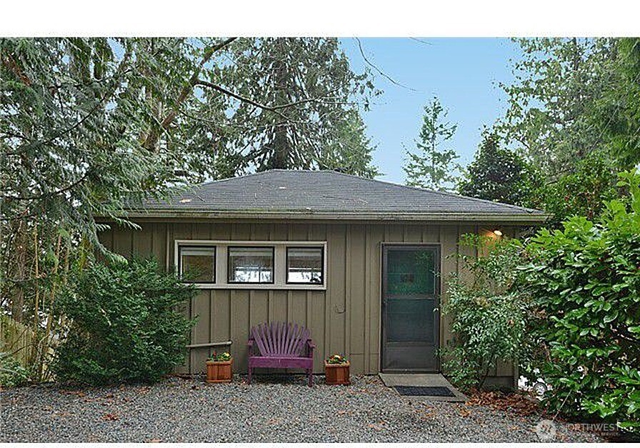 9549 Olympus Beach Road Northeast Bainbridge Island, WA 98110 - Photo 34 of 35