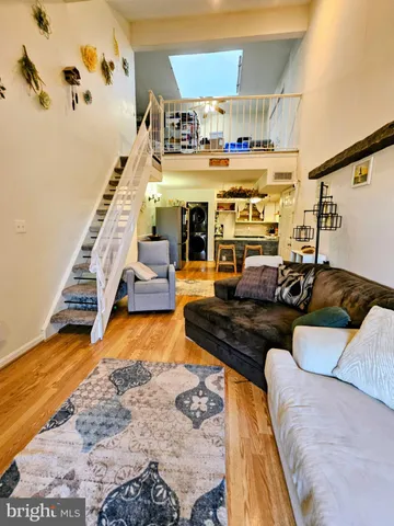 $319,500 | 9200 Azure Court, Unit 201, Manassas, VA 20110