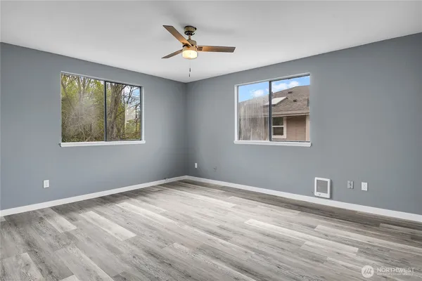 $2,900 | 338 16th Avenue, Unit B, Seattle, WA 98122