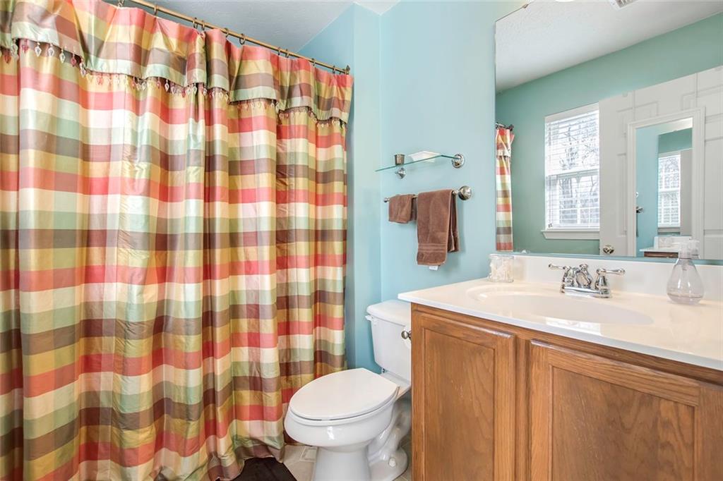 103 Park Place McKees Rocks, PA 15136 - Photo 18 of 25 Master Bath with Spacious Vanity and Tub/Shower Combo