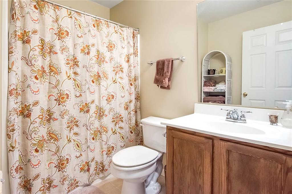 103 Park Place McKees Rocks, PA 15136 - Photo 20 of 25 Hall Bath With Tub/Shower Combo and Spacious Vanity