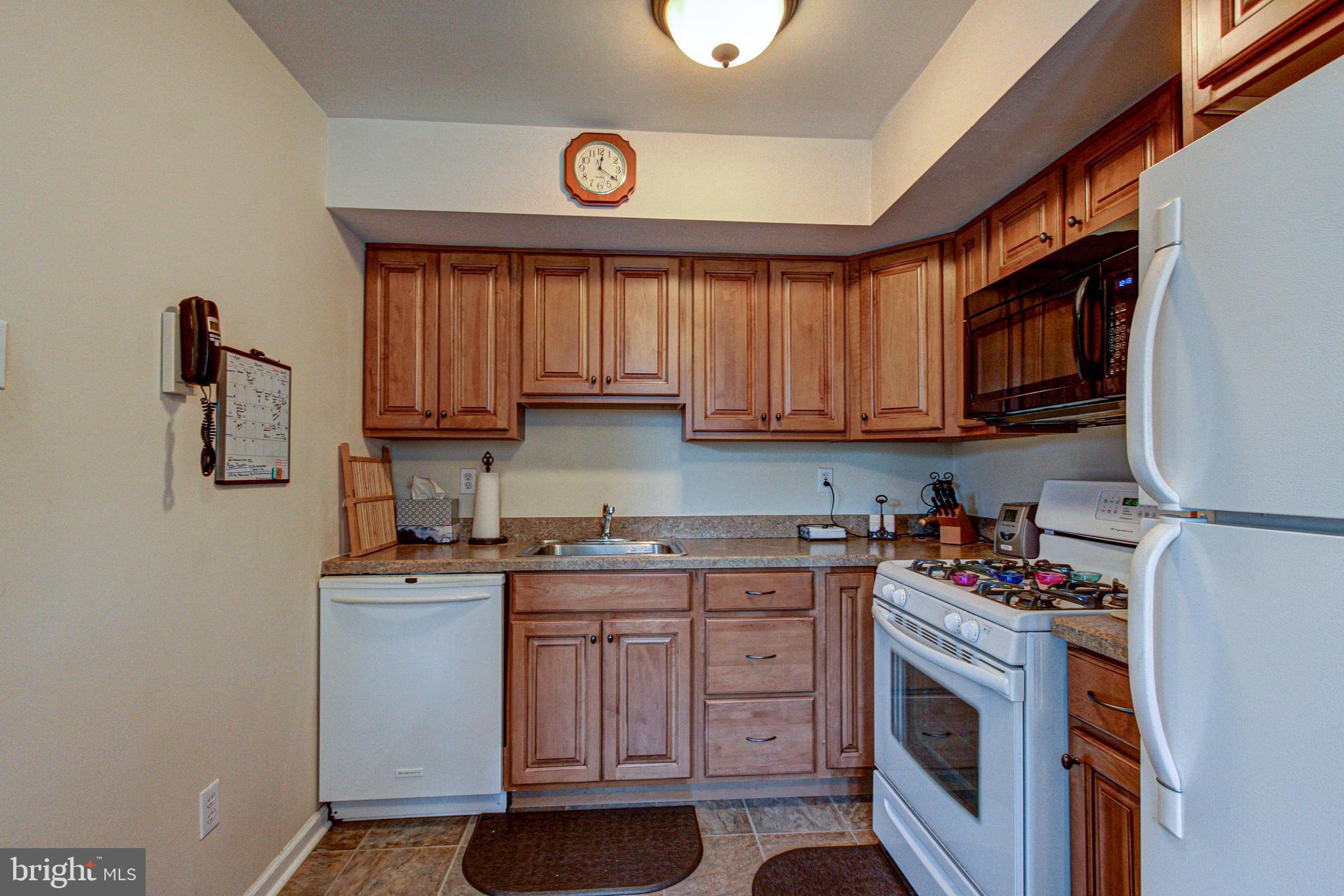 11844 Basile Road Philadelphia, PA 19154 - Photo 12 of 31 Gallery Image 12