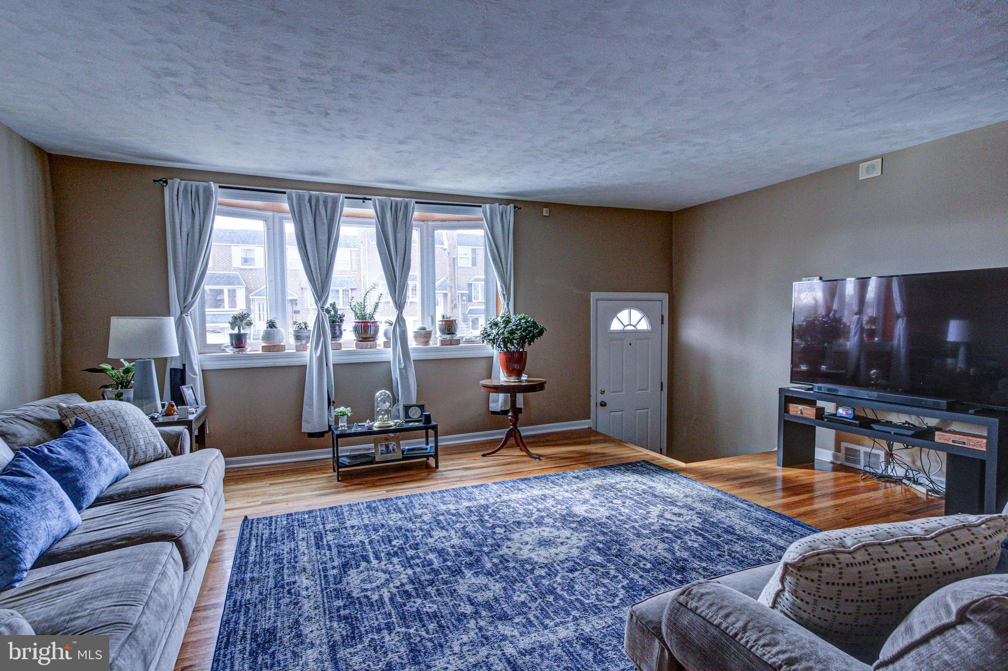 11844 Basile Road Philadelphia, PA 19154 - Photo 5 of 31 Gallery Image 5