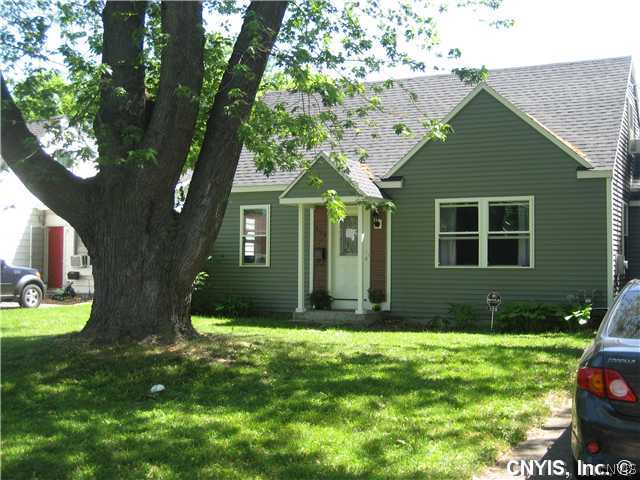 108 Brandon Road De Witt, NY 13057 - Photo 1 of 1 Exterior Front. Welcome home to 108 Brandon Road!!