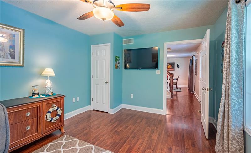 1585 Arndt Road Pittsburgh, PA 15237 - Photo 13 of 25 Gallery Image 13